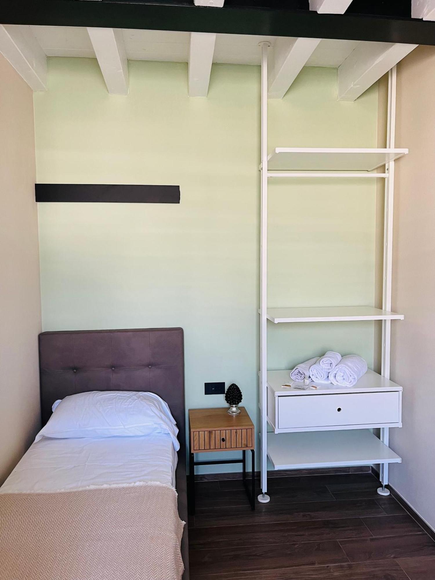 Ferienwohnung Al Cascinale Peschiera Del Garda Exterior foto