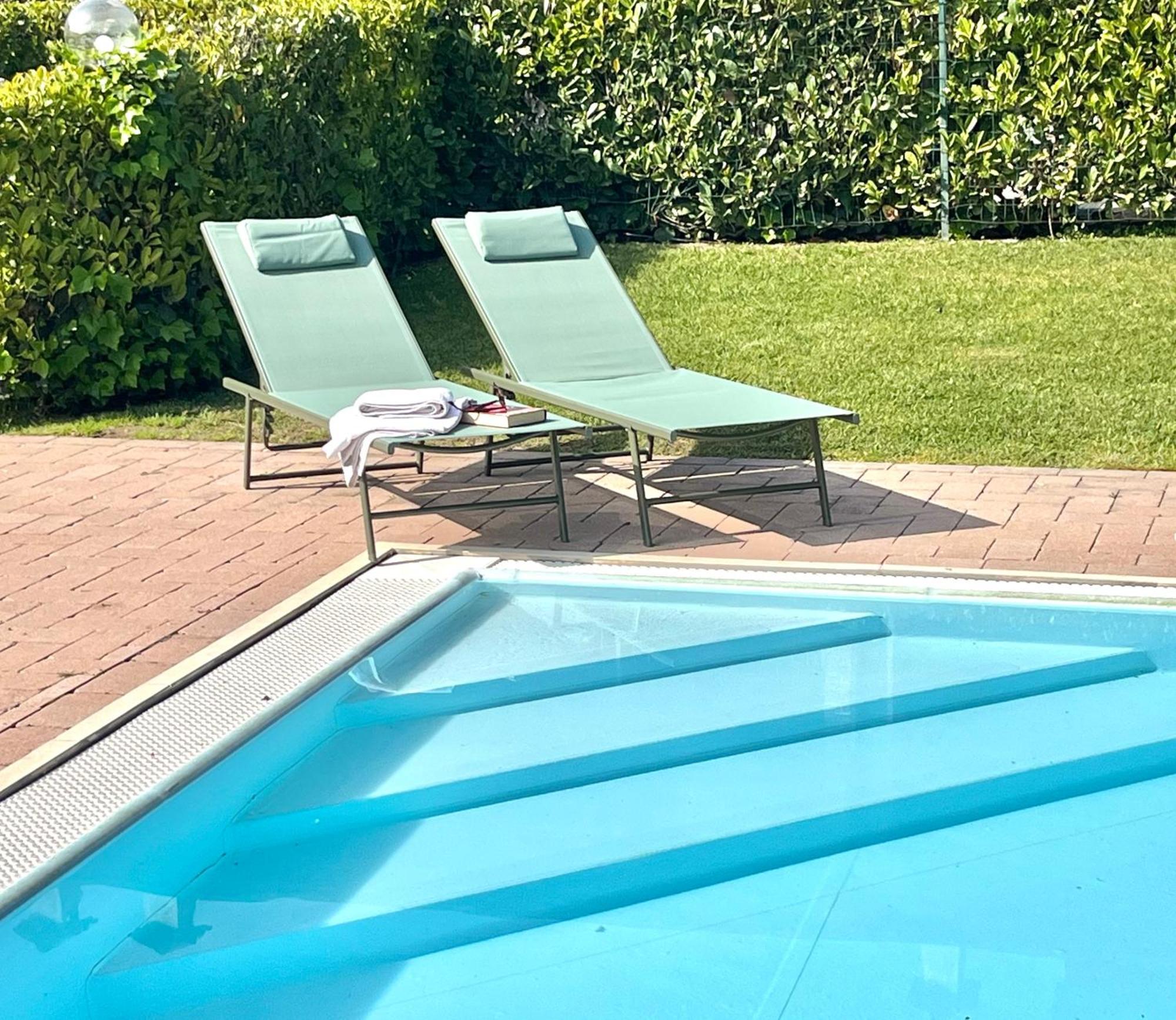 Ferienwohnung Al Cascinale Peschiera Del Garda Exterior foto